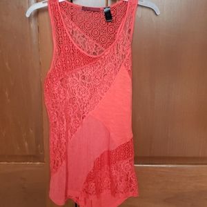 Womans lace tank top